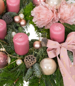 Christmas Table Arrangement - Lady Bird - Image 3