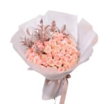 Sublime bouquet of 51 pink roses with champagne ruscus