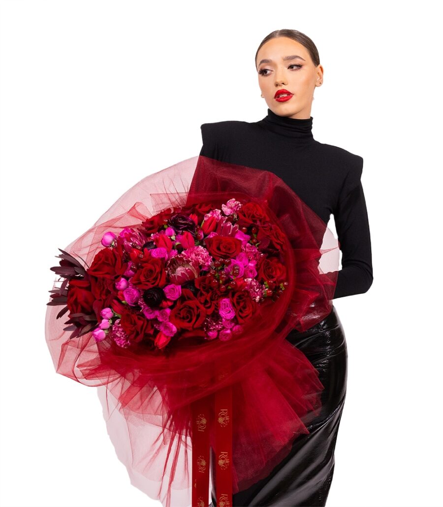 Red and Pink Bouquet - The Queen of My Heart - Image 2