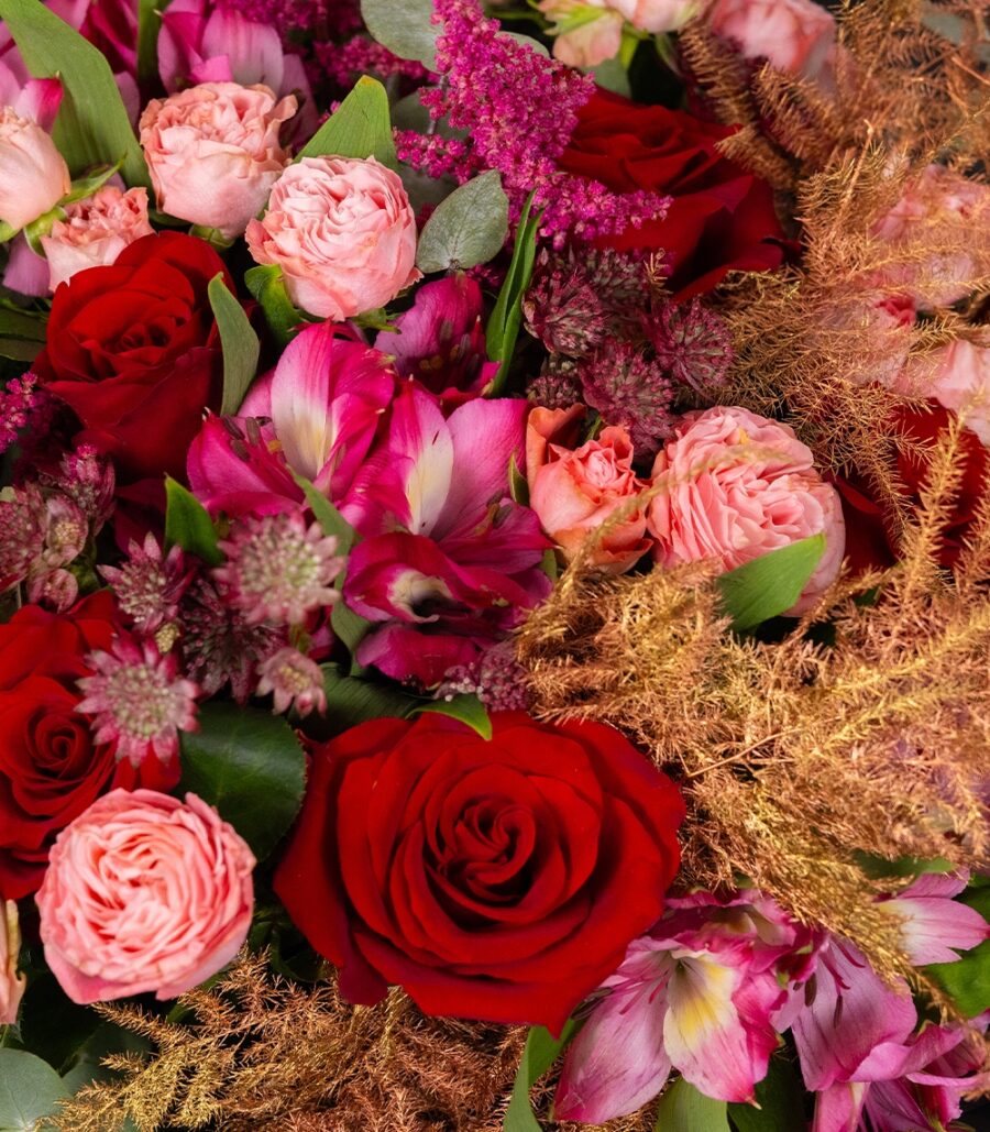 Roses Arrangement - Casanova - Image 3