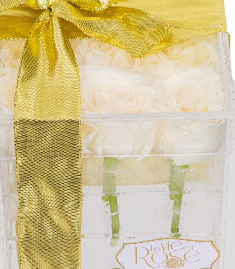Box of White Roses Purity - Image 3