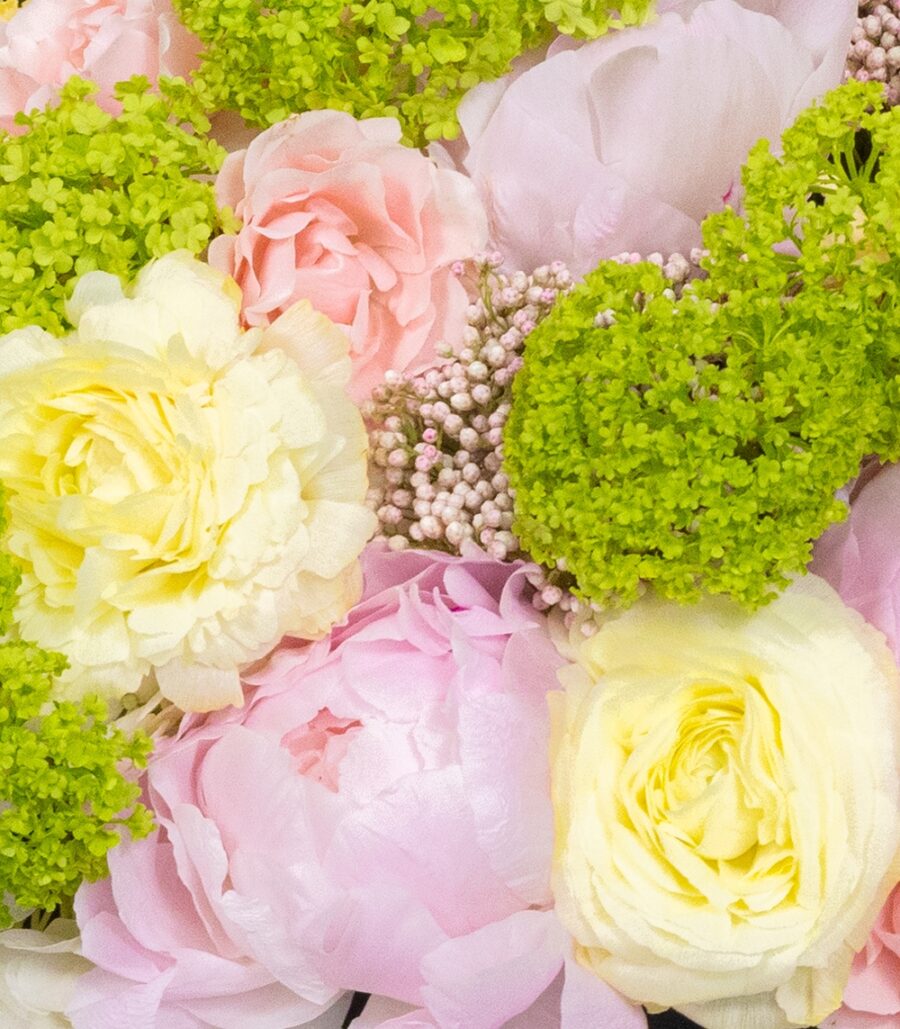 Box of Diaphanous Flowers Mix - Image 3