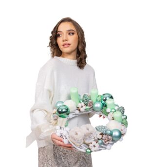 Christmas Wreath - Icy White and Mint Christmas Wreath - Image 3