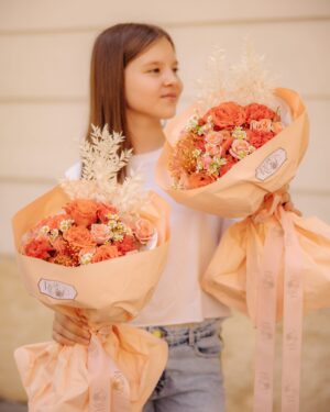 Pretty in Autumn - Image 3