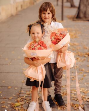 Pretty in Autumn - Image 2