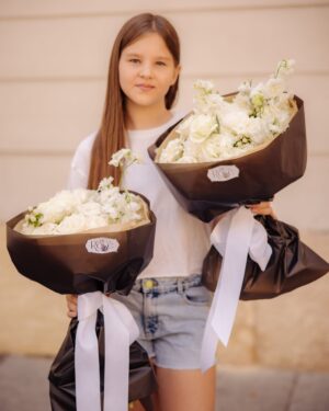 White Bloom - Image 4